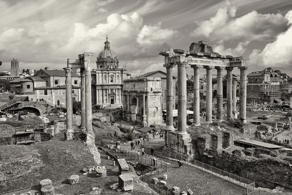Прекрасный вид на Римский Императорский Форум — стоковое фото