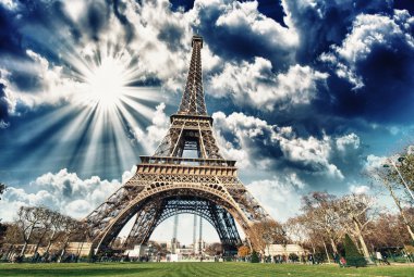 tüm onun ihtişamı - paris eiffel kulesinde harika manzarasını