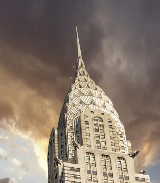 NEW YORK - MARCH 12: Chrysler building facade — Stock Photo, Image