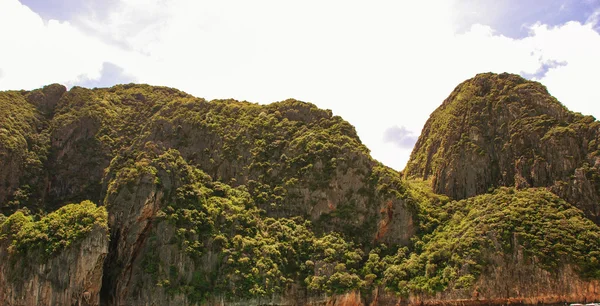 Turkuaz suları güzel phi phi Island - Tayland — Stok fotoğraf