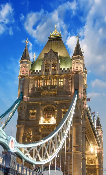 Χρώματα νύχτας της γέφυρας πύργων - Λονδίνο — Φωτογραφία Αρχείου