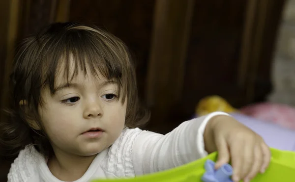 Baby meisje gezicht expressie — Stockfoto