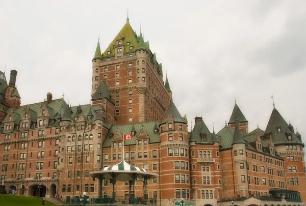 Arquitectura antigua de la ciudad de Quebec, Canadá — Foto de Stock