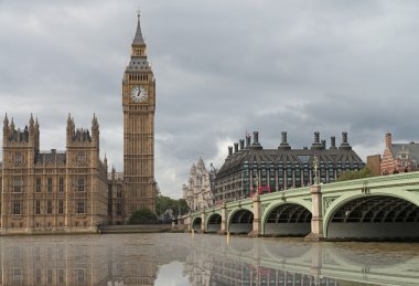 Westminster Sarayı ve köprü