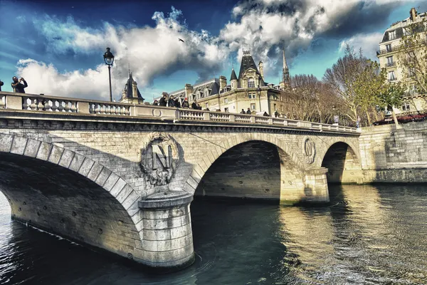 拿破仑在巴黎的桥 — 图库照片