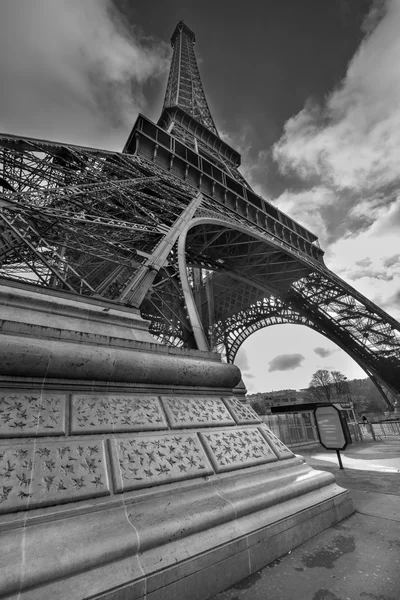 Magnificencia de la Torre Eiffel — Foto de Stock