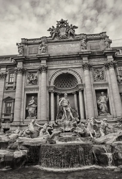 Trevi Fountain in Rome, Autumn season — Stock Photo, Image