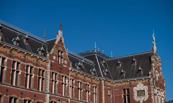 Amsterdam. architektura dworca centralnego — Zdjęcie stockowe