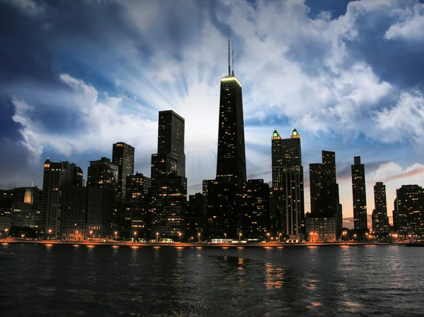 Wunderbare Skyline Chicagos bei Sonnenuntergang — Stockfoto