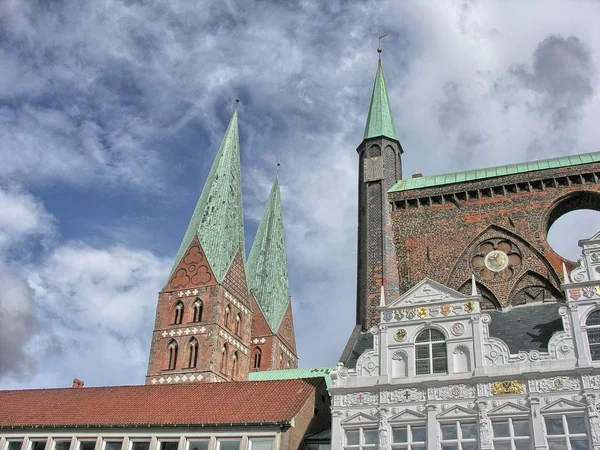 Güzel ortaçağ mimarisi ve cityscape Lübeck - Almanca — Stok fotoğraf