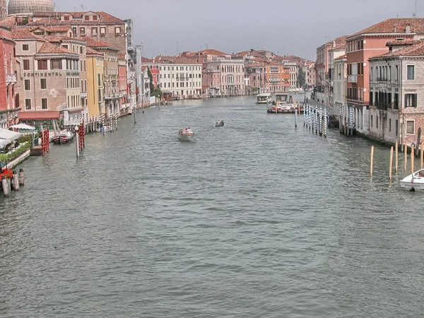 Bela paisagem urbana de Veneza com canal — Fotografia de Stock