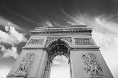 Kışın Paris mimari detay