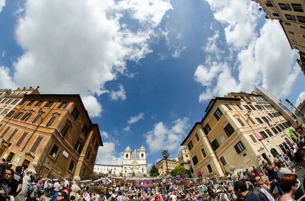 ROME - MAY 11: The Spanish Steps, seen from Piazza di Spagna on — Stock Photo, Image