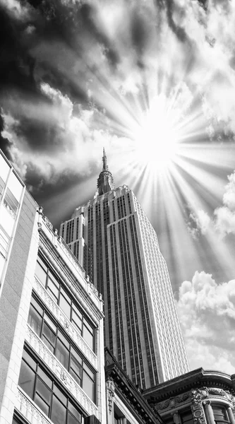 NEW YORK CITY, NOV 3 : L'Empire State Building le 3, 2 novembre — Photo