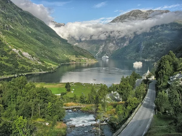 Bellissimo paesaggio del fiordo Geiranger in Norvegia — Foto Stock