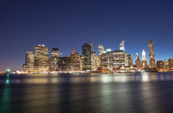 New york city - prachtige zomer zonsondergang van Manhattanse — Stockfoto