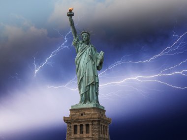 Özgürlük Anıtı, new york c sembolü yukarı doğru harika manzarasını