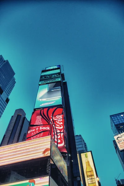 NEW YORK - JUN 14: Featured with Broadway Theaters and animated — Stock Photo, Image