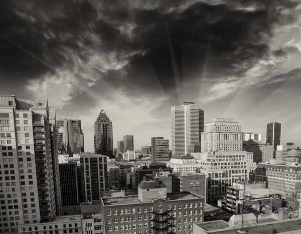 Dramatic sky above Montreal Buildings, Canada - Aerial view — Stock Photo, Image