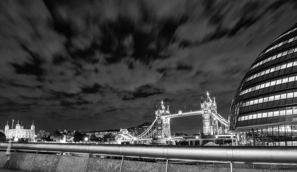 ЛОНДОН, SEP 28: London City Hall, Headquarter of London Authorit — стоковое фото