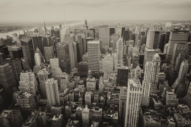 New york. bryant park ve midtown gökdelenlerin havadan görünümü