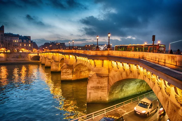 Beautiful Paris city scene at sunset — Stock Photo, Image