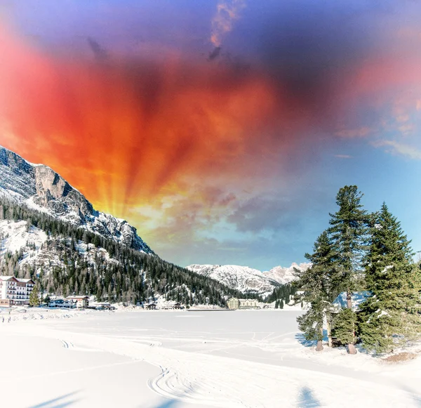 Cores bonitas de Dolomitas Paisagem no inverno — Fotografia de Stock