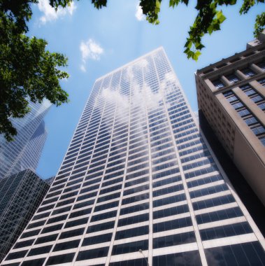 Manhattan. binaları caddeden geniş açılı görünüş