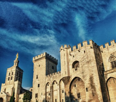 avignon Papalar Sarayı, gün batımında - unesco dünya dış görünümü