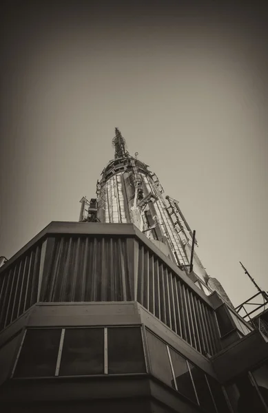 NUEVA YORK CITY - 9 de junio: Fachada del edificio Empire State el 9 de junio de 2013 — Foto de Stock