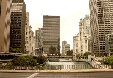 Chicago. güzel bir şehir manzarası ve nehir