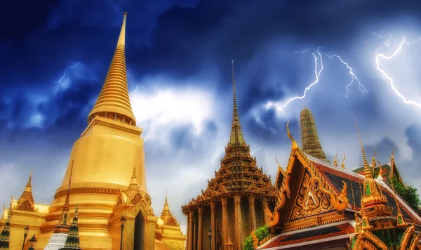 Templo en Tailandia - Wat en Bangkok —  Fotos de Stock