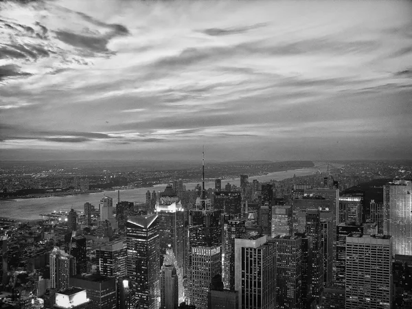 Hoge wolkenkrabbers van new york city — Stockfoto