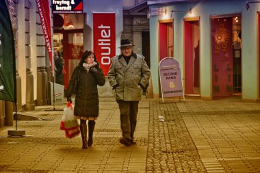 Graz, Avusturya - 14 Ocak: turist boyunca şehrin sokaklarında 1 Ocak