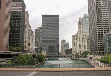 Chicago. güzel bir şehir manzarası ve nehir