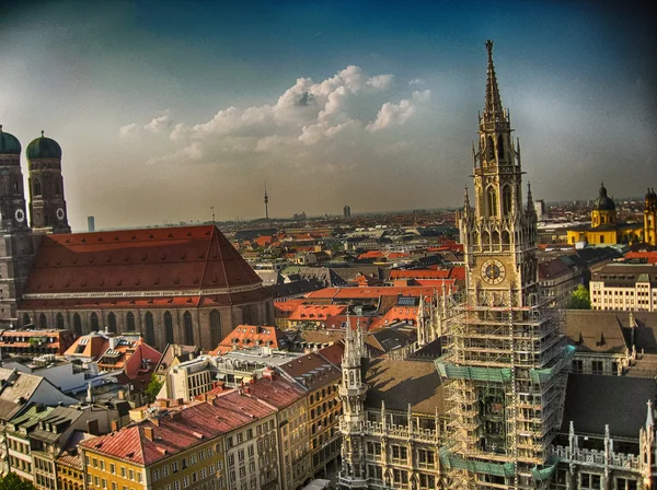 Munich, Alemania. Maravillosa vista de la arquitectura antigua de la ciudad — Foto de Stock