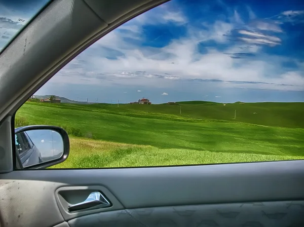 Kleuren van Toscane en haar valleien in de lente seizoen — Stockfoto