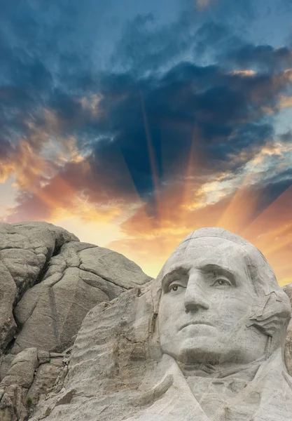 Mount rushmore - george washington rzeźby — Zdjęcie stockowe