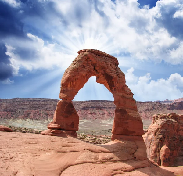 Arco delicado en el Parque Nacional Arches - Utah, Estados Unidos —  Fotos de Stock