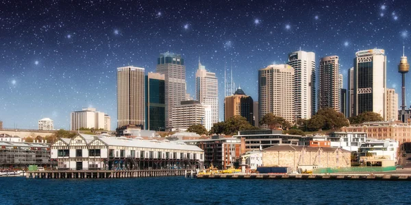 摩天大楼的悉尼海港在杰克逊，天然良港澳港 — 图库照片