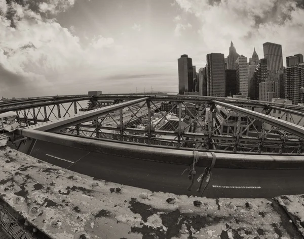 ブルックリン橋 - ニューヨーク市の冬の色 — ストック写真