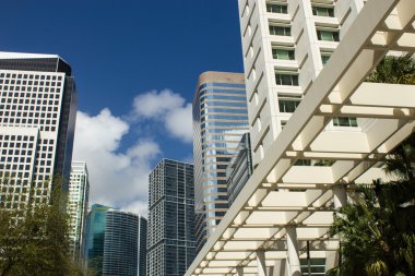 İş binaları için gökyüzüne uzayan miami Florida