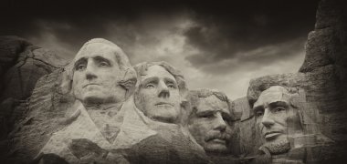 rushmore Dağı Milli anıt üzerinde dramatik gökyüzü