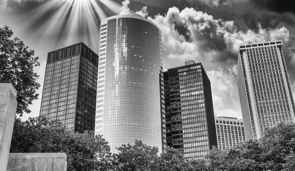 Buildings from World War II Merchant Marine Memorial Plaza, Lowe — Stock Photo, Image