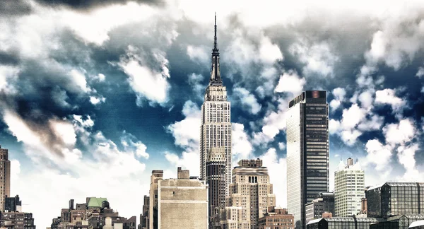 Maravillosa vista de rascacielos de Manhattan — Foto de Stock