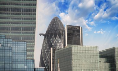 Londra, İngiltere. güzel modern manzarası ve gökdelen günbatımı