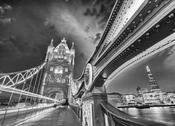 Tower bridge, Londýn. nádherné barvy západu slunce Royalty Free Stock Obrázky