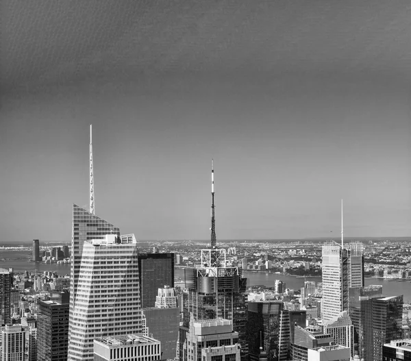 Πόλη της Νέας Υόρκης. Αεροφωτογραφία του στον ορίζοντα του Μανχάταν με midtown bui — Φωτογραφία Αρχείου