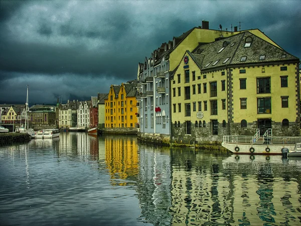 Alesund, Norveç güzel cityscape — Stok fotoğraf