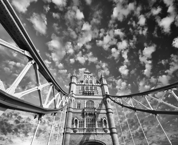 Tower bridge v Londýně. nádherná architektura slavných l Stock Obrázky